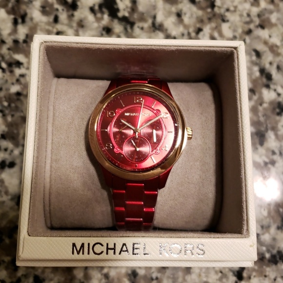 Michael Kors Red Runway Watch Online 